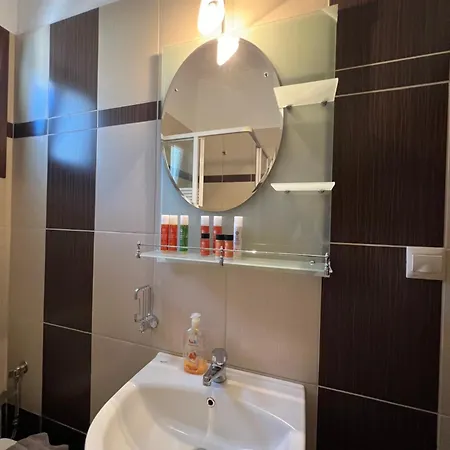 Pelagio Apartament *